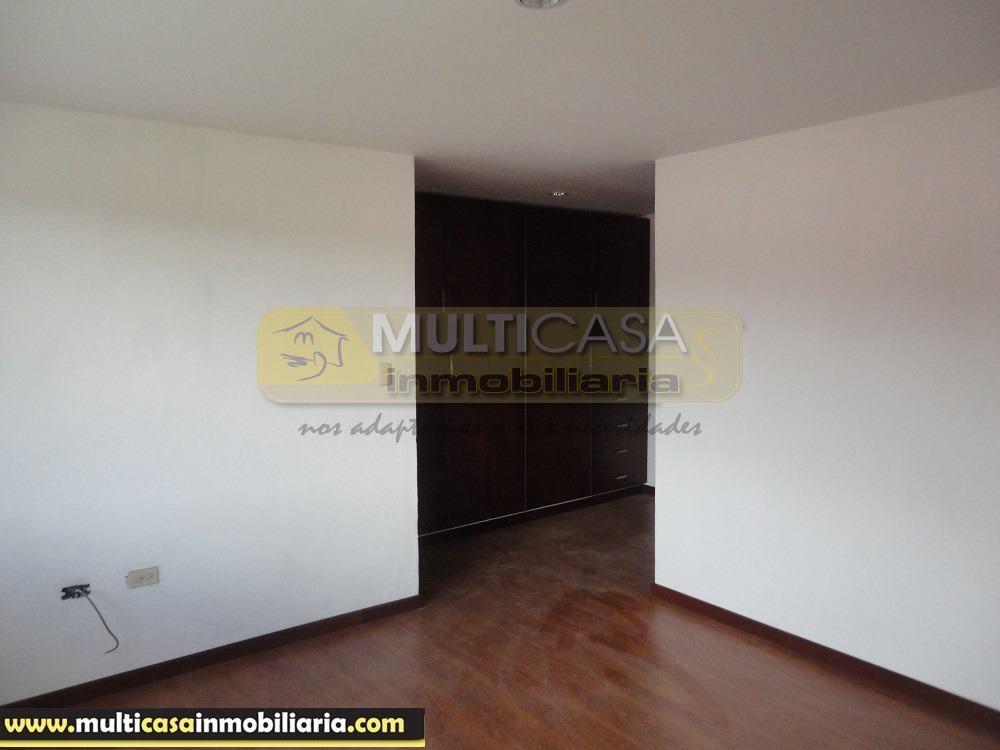 Venta de Hermosa Casa a crédito por Estrenar en el sector Ricaurte Cuenca - Ecuador