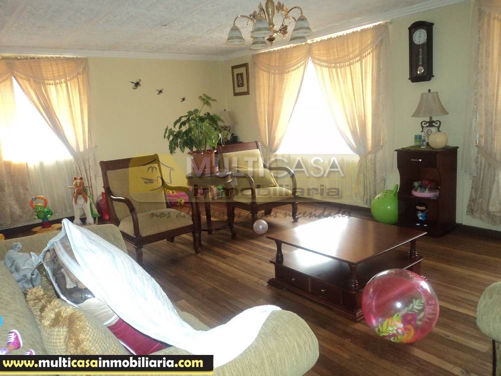 Venta de Hermosa Casa Rentera a crédito por el sector Y del Cebollar Cuenca - Ecuador