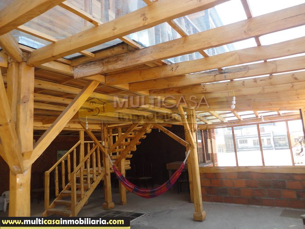 Casa Comercial en Venta con Mini departamento Sector Héroes de Verdeloma Cuenca - Ecuador
