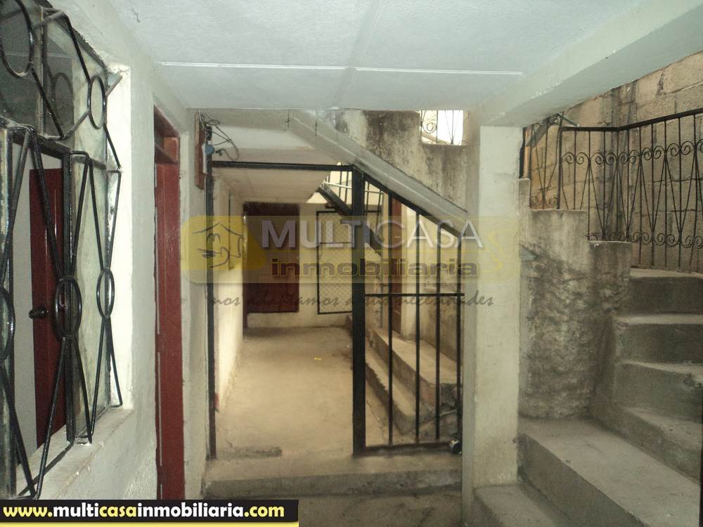 Casa en Venta a crédito por Remodelar sector Zhumir Paute - Ecuador