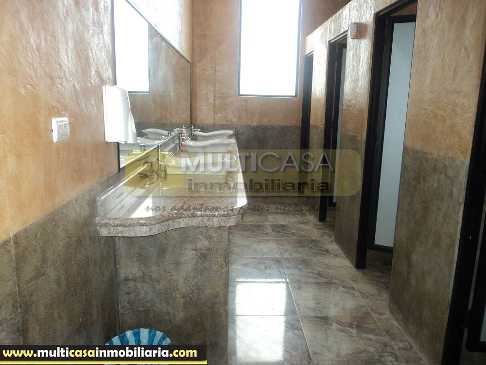 Casa en Venta a crédito ideal para Bar-Discoteca sector Sarayunga - Ecuador