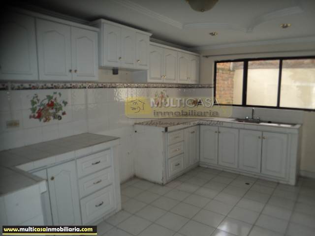 Venta de Hermosa Casa a crédito sector Parque del Dragón  Cuenca - Ecuador