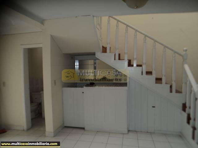 Venta de Hermosa Casa a crédito sector Parque del Dragón  Cuenca - Ecuador