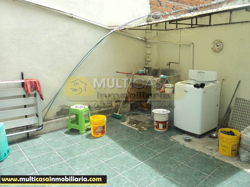 Venta de Casa Amplia a crédito sector Totoracocha Cuenca - Ecuador