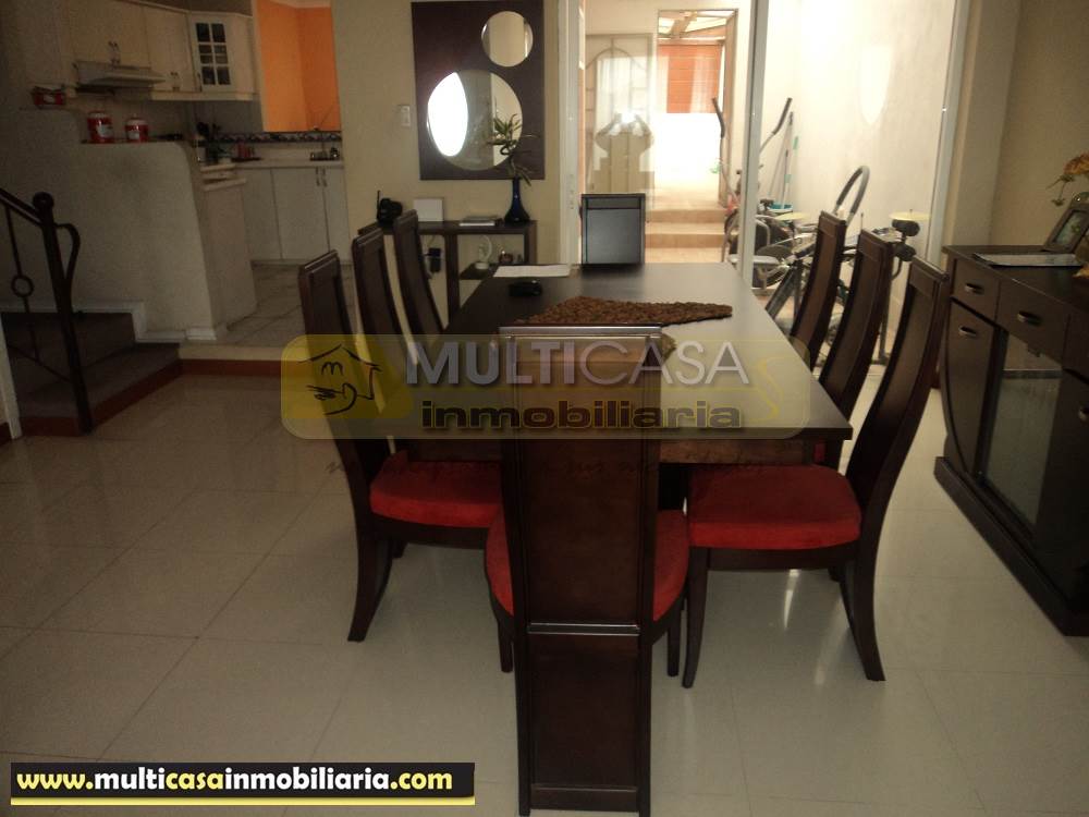 Venta de Hermosa Casa a crédito sector Gran Manzana Cuenca - Ecuador