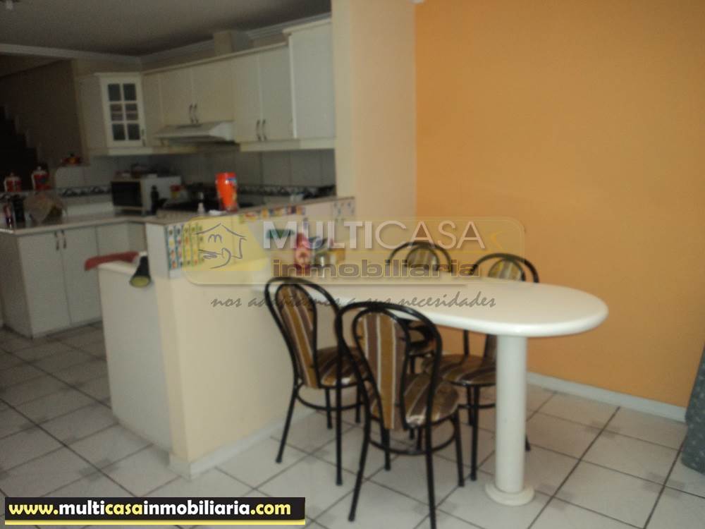 Venta de Hermosa Casa a crédito sector Gran Manzana Cuenca - Ecuador