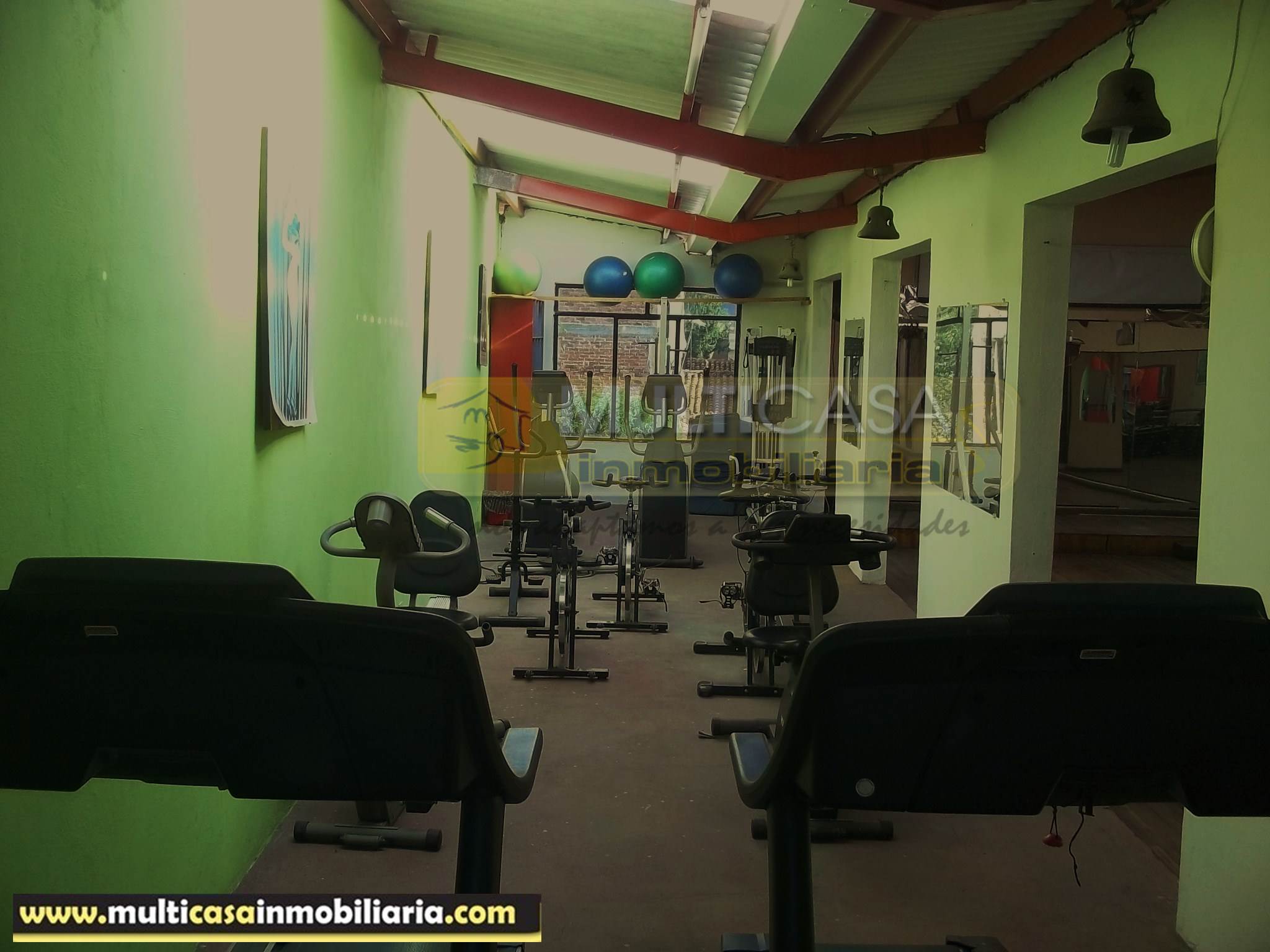 Venta de Hermoso Casa Amplia a crédito sector Centro de la Ciudad Cuenca - Ecuador