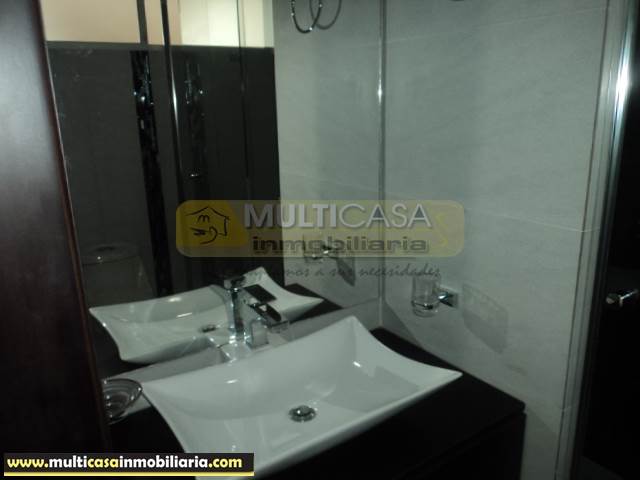 Venta de Hermosa Casa a crédito sector Av. Loja Cuenca - Ecuador