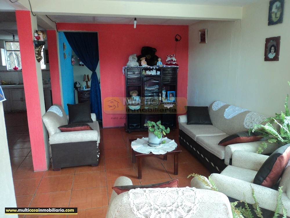 Venta de Casa Comercial a crédito sector Las Orquídeas Cuenca - Ecuador