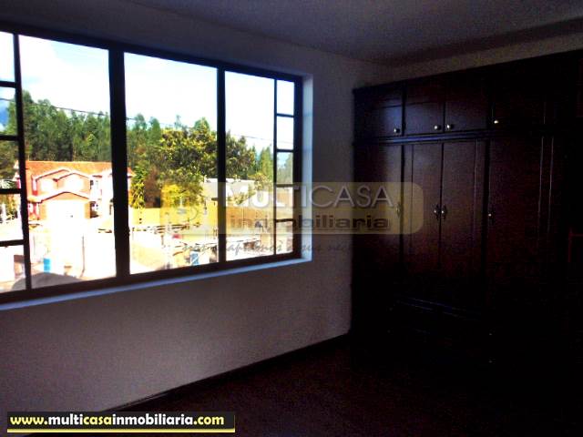 Villa en Venta a crédito por estrenar sector El Cebollar Cuenca - Ecuador