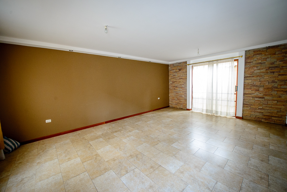 Arriendo Casa sector Atras SuperStock