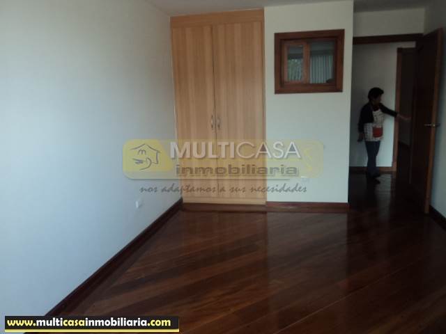 Arriendo de hermoso Departamento sector Puertas del Sol Cuenca - Ecuador