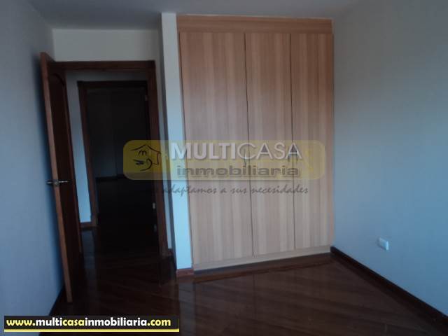 Arriendo de hermoso Departamento sector Puertas del Sol Cuenca - Ecuador