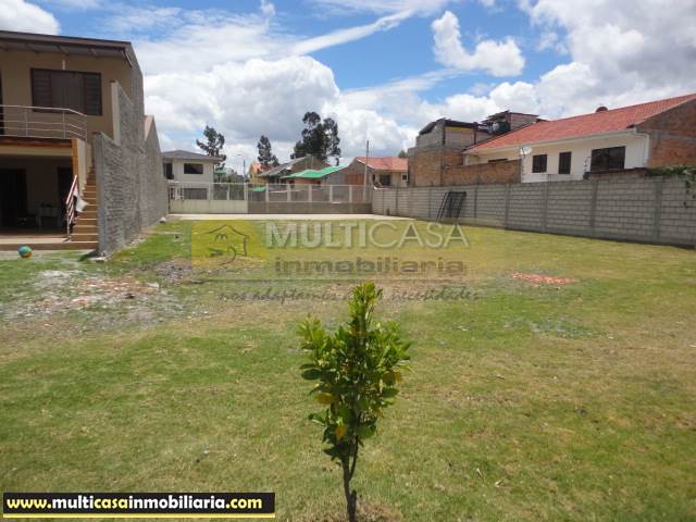 Terreno en Venta a crédito con Licencia Urbanística  sector Ricaurte Cuenca-Ecuador.