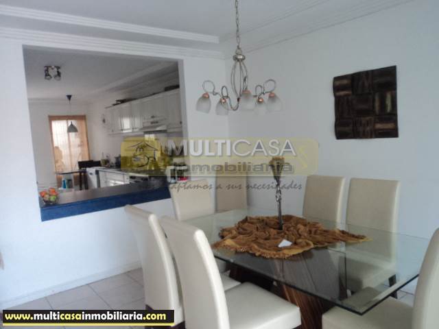 Venta de Hermosa Casa a crédito sector Narancay Cuenca - Ecuador