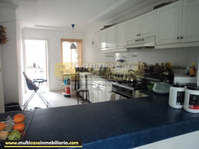 Venta de Hermosa Casa a crédito sector Narancay Cuenca - Ecuador