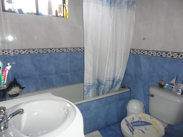 Villa en Venta a crédito con espacio verde sector Puertas del Sol Cuenca-Ecuador