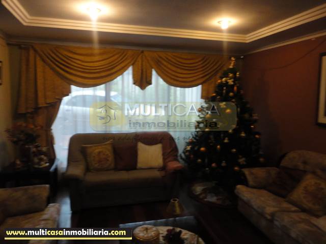 Villa en Venta a crédito con espacio verde sector Puertas del Sol Cuenca-Ecuador