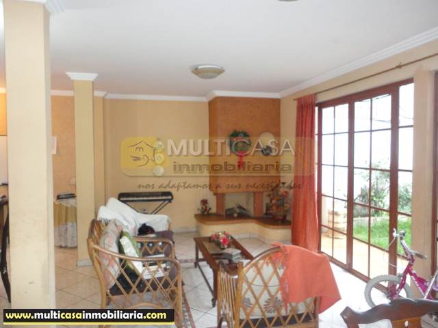 Villa en Venta a crédito con espacio verde sector Puertas del Sol Cuenca-Ecuador