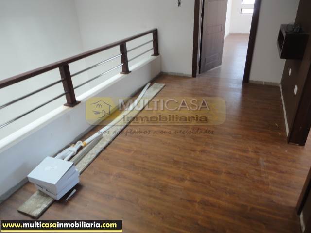 Venta de Hermosa Casa a crédito sector Machangara Cuenca-Ecuador