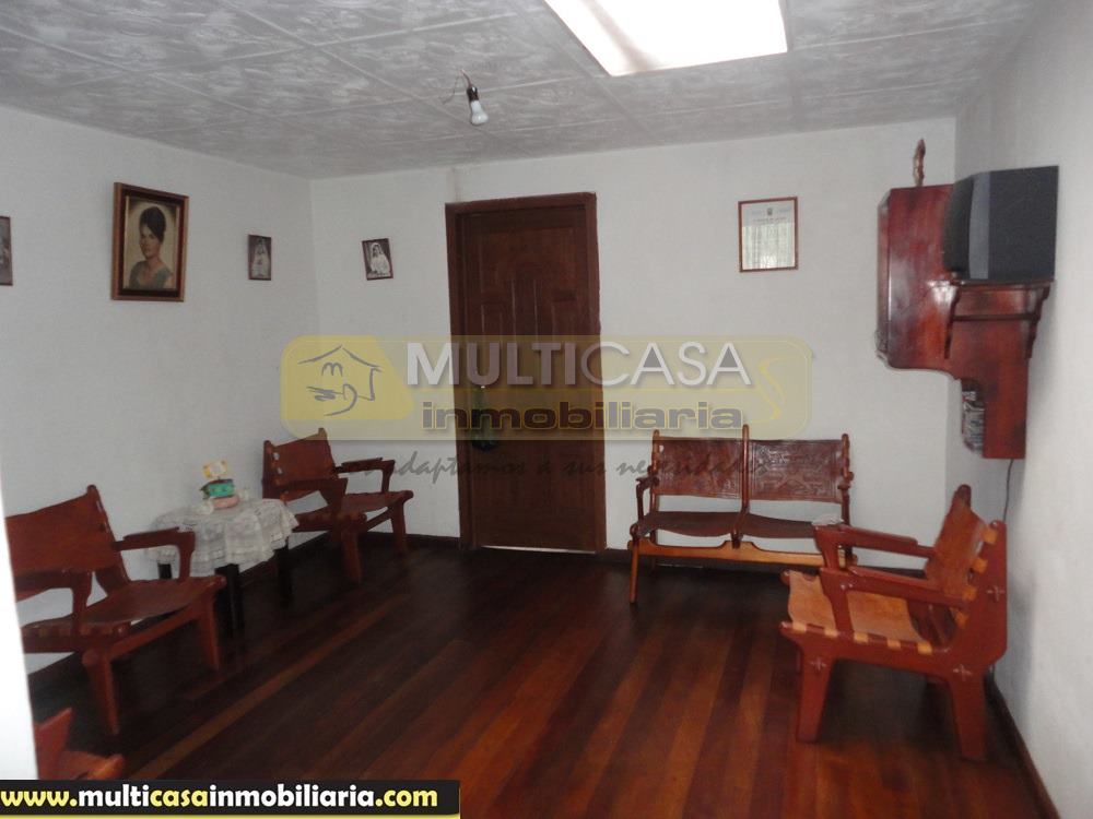 Venta de Casa Amplia con Mini Departamento a crédito en Cuenca - Ecuador
