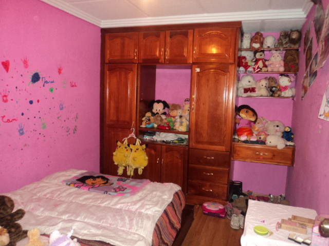 Venta de Hermosa Casa Amplia a crédito sector Misicata Cuenca - Ecuador