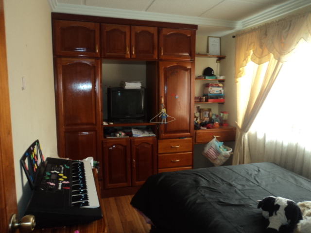 Venta de Hermosa Casa Amplia a crédito sector Misicata Cuenca - Ecuador