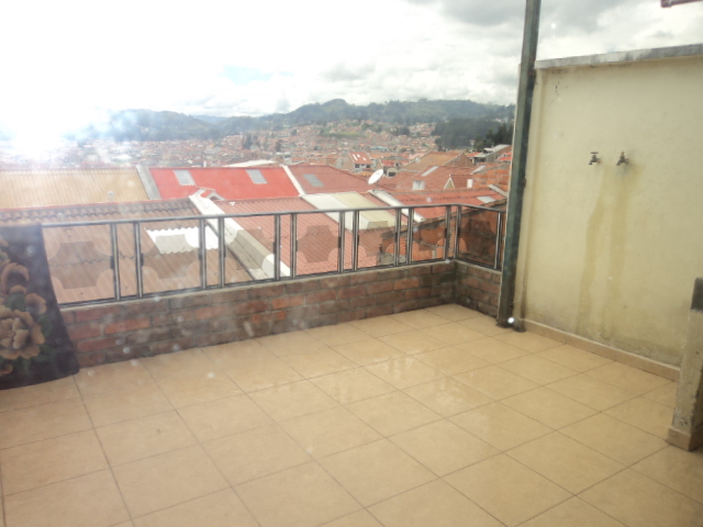 Venta de Hermosa Casa Amplia a crédito sector Misicata Cuenca - Ecuador