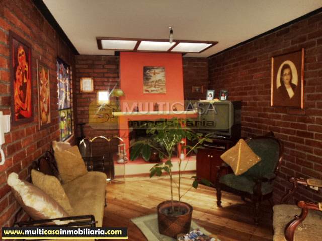 Casa en Venta a crédito de Lujo sector Primero de Mayo Cuenca-Ecuador