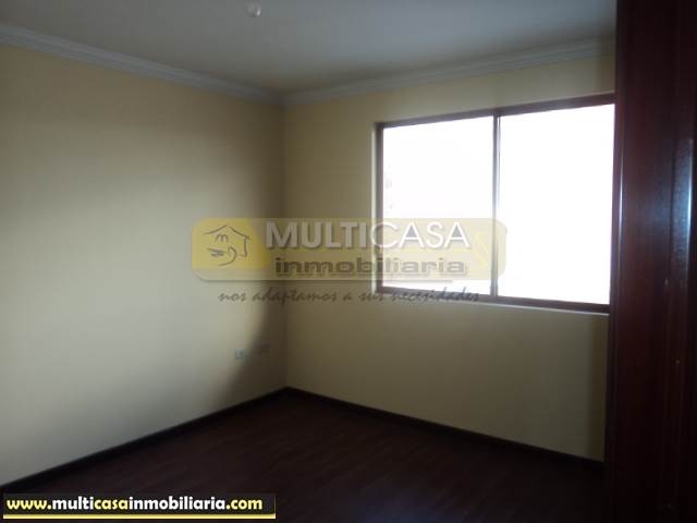 Venta de Hermosa Casa a crédito sector El Cebollar Cuenca-Ecuador