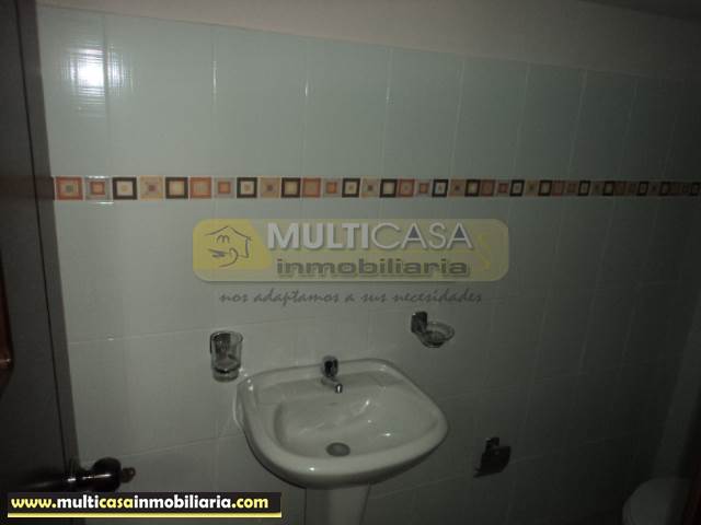 Villa en Venta a crédito en urbanización sector El cebollar Cuenca-Ecuador