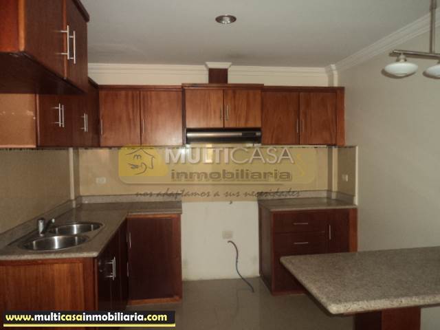 Venta de Departamento a crédito sector Universidad del Azuay Cuenca - Ecuador