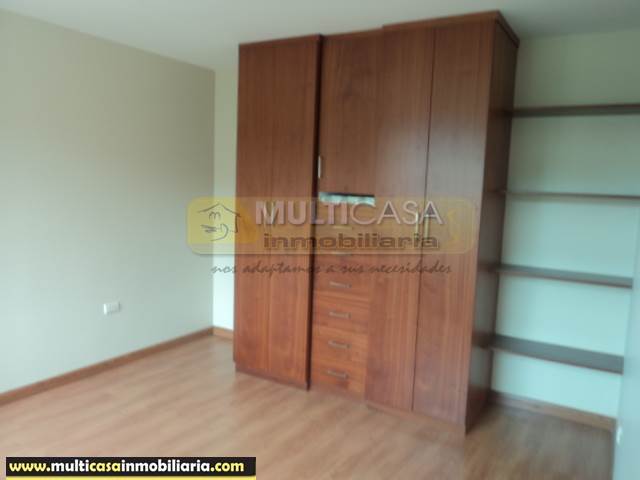 Venta de Hermosa Casa a crédito sector Gapal Cuenca-Ecuador