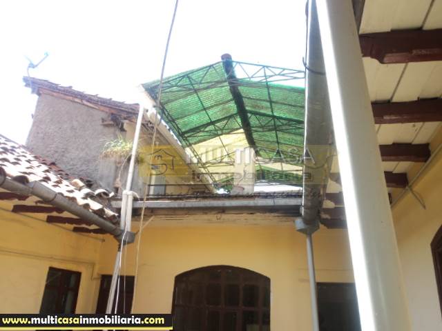 Casa Antigua en Venta a crédito sector Centro Histórico Cuenca-Ecuador