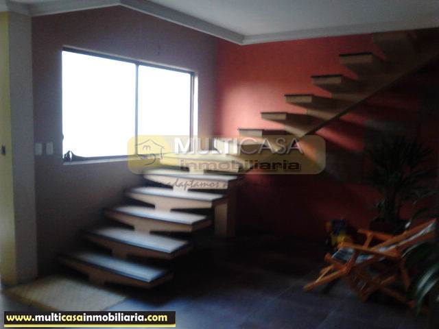 Venta de Hermosa Casa a crédito sector La y del Cebollar Cuenca-Ecuador