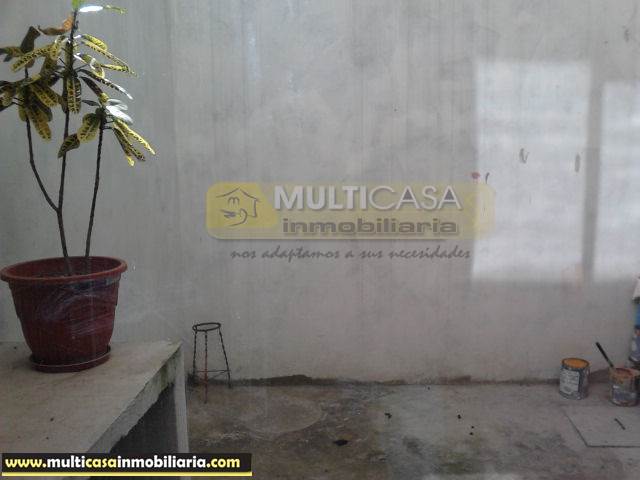 Venta de Hermosa Casa a crédito sector La y del Cebollar Cuenca-Ecuador
