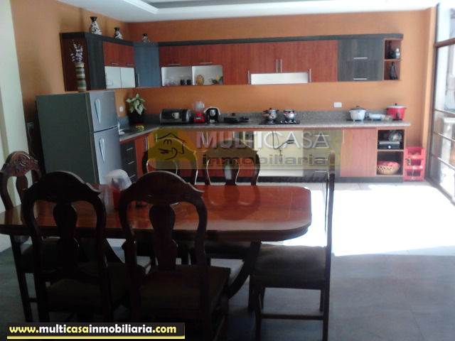 Venta de Hermosa Casa a crédito sector El Cebollar Cuenca-Ecuador