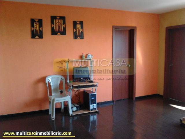 Venta de Hermosa Casa a crédito sector El Cebollar Cuenca-Ecuador