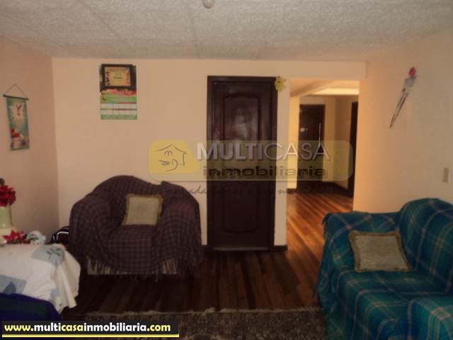 Venta de Hermosa Casa Rentera de cuatro departamentos a crédito sector Totoracocha Cuenca-Ecuador