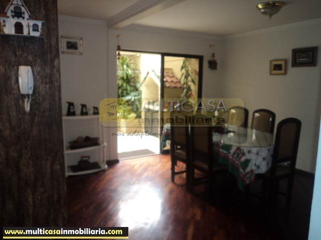 Venta de Hermosa Casa a crédito sector Universidad del Azuay Cuenca-Ecuador