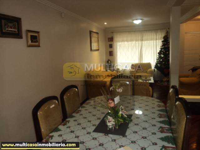 Venta de Hermosa Casa a crédito sector Universidad del Azuay Cuenca-Ecuador