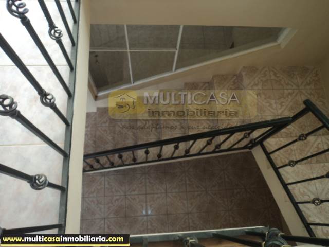 Venta de Hermosa Casa a crédito en Ciudadela sector Monay Cuenca-Ecuador