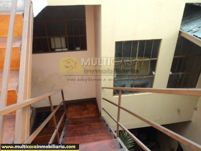 Venta de Hermosa Casa Rentera a crédito sector Centro de la Ciudad Cuenca-Ecuador
