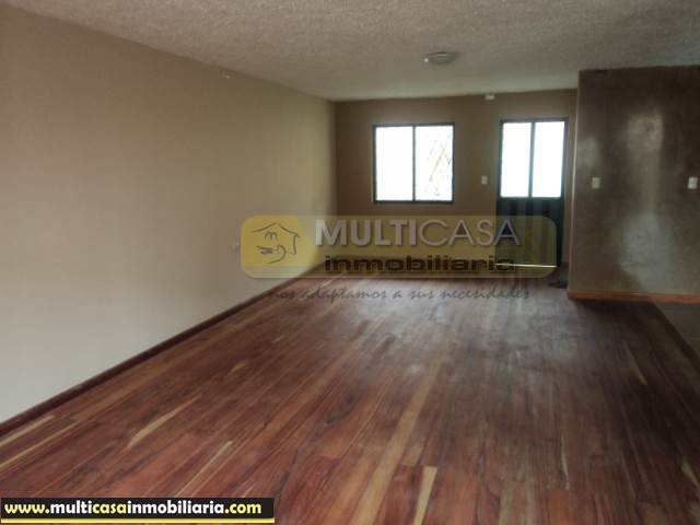 Venta de Hermosa Casa a crédito sector Ciudadela Simón Bolívar Cuenca-Ecuador
