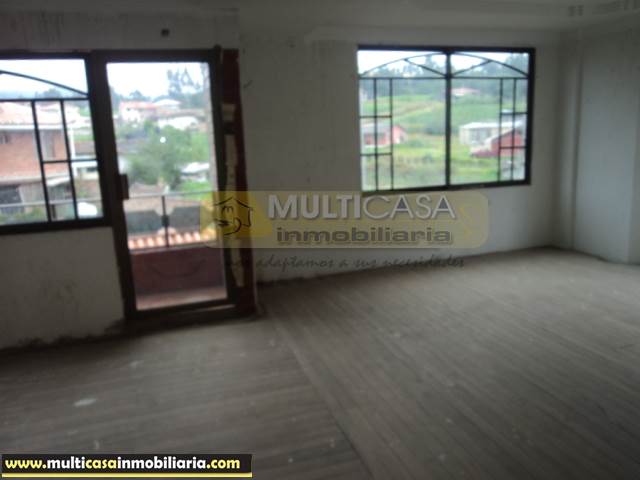 Casa por terminar en Venta a crédito sector San José de Balzay Cuenca-Ecuador