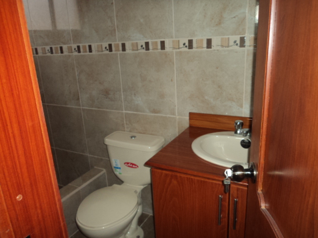 Venta de Hermosa Casa a crédito sector Racar  Cuenca-Ecuador