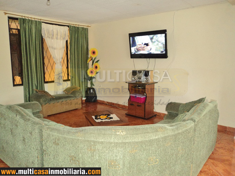 Venta de casa a crédito con 2 departamentos sector Totoracocha Cuenca - Ecuador