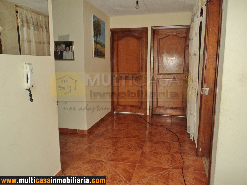 Venta de casa a crédito con 2 departamentos sector Totoracocha Cuenca - Ecuador