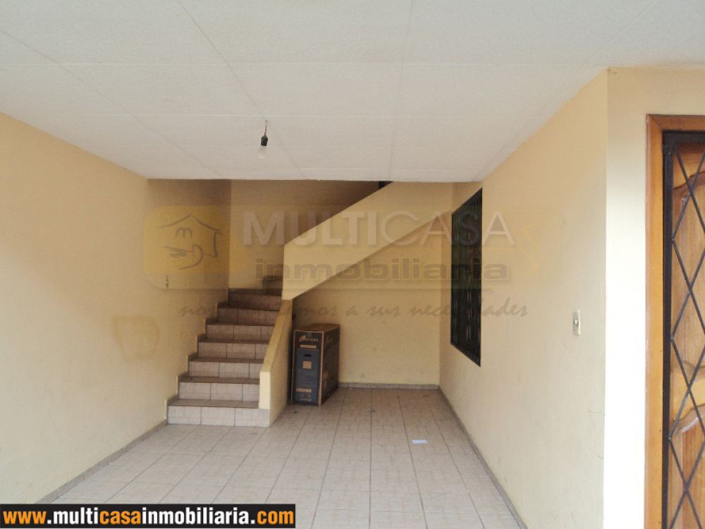 Venta de casa a crédito con 2 departamentos sector Totoracocha Cuenca - Ecuador