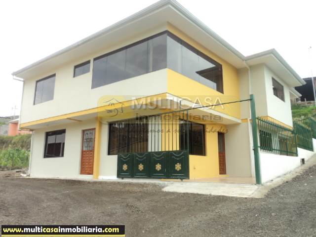 Venta de Hermosa Casa Rentera por estrenar a crédito sector Turi Cuenca-Ecuador